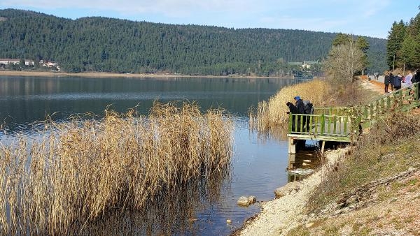 Abant Gölü Milli Parkı hafta sonunda ilgi gördü