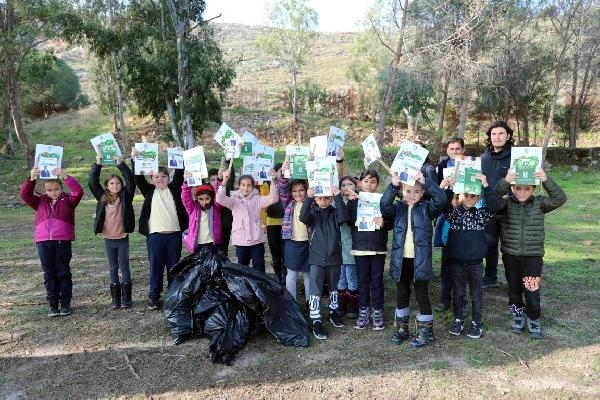 'Bodrum'da Doğa Kazanacak' sloganıyla sahilleri temizlediler