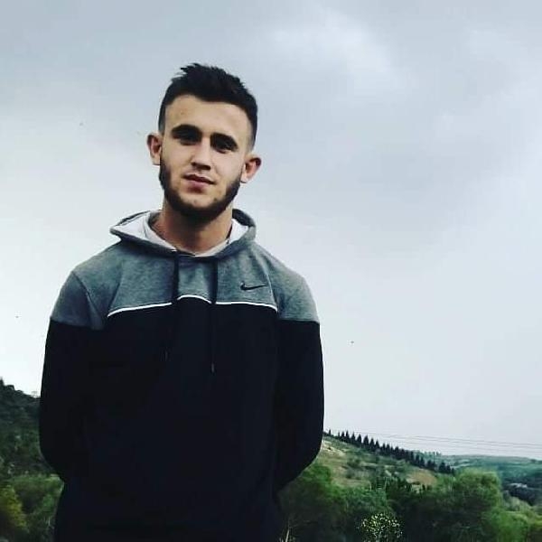 Çaldıkları kasayı sakladıkları yerden almaya gelince yakalandılar
