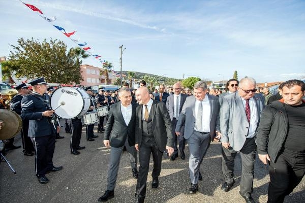 Çeşme tarihinin en büyük yatırımı! Su derdi bitiyor