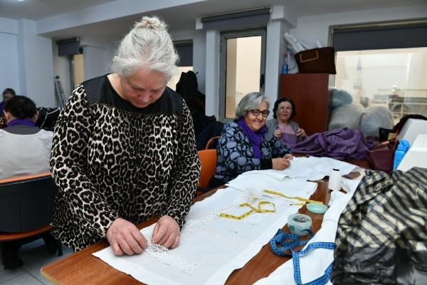 Çiğli Belediyesi'nin ödüllü projesine kadınlardan büyük ilgi