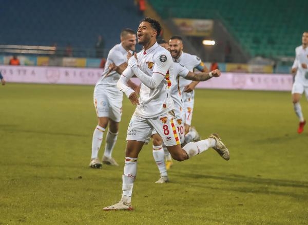 Göztepe'de galibiyet sevinci