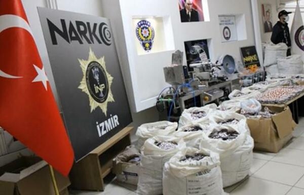 İzmir'de hap operasyonu: 27 tutuklama