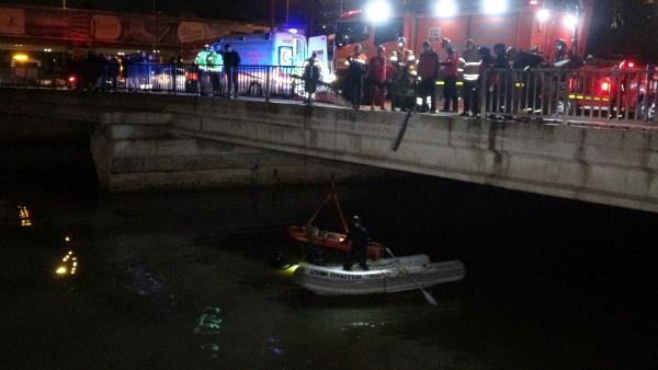 Gece kulübünden çıktılar, dereye uçtular