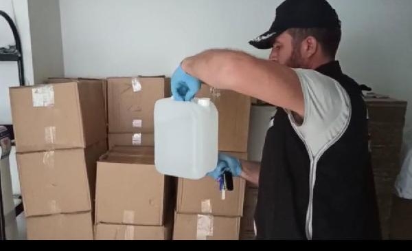 İzmir'de sahte ve kaçak içkiye 15 tutuklama