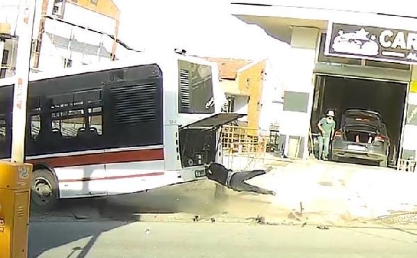 Kadın otobüs şoförü ölümden böyle döndü