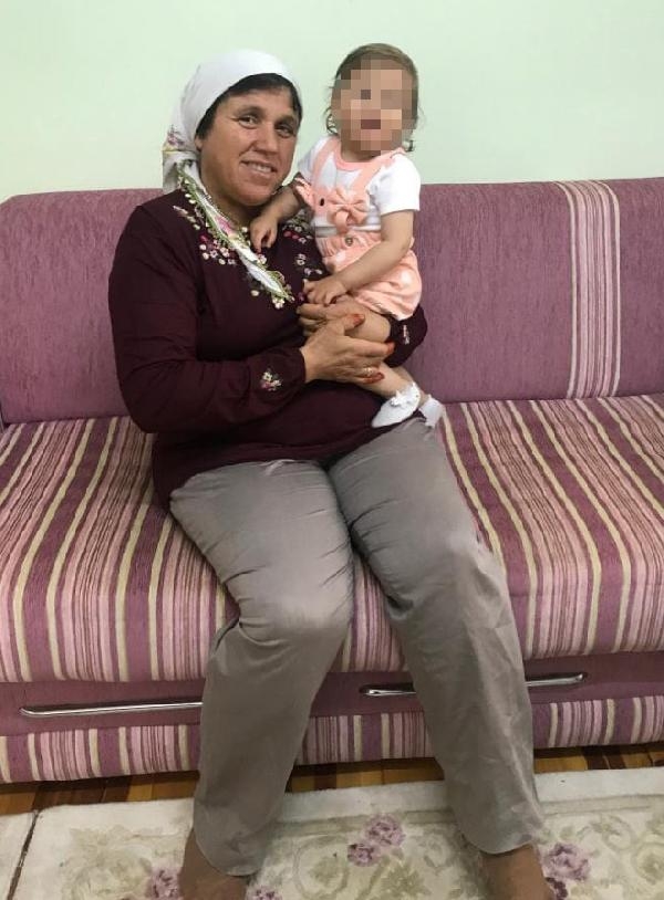 Kadın traktör sürücüsü savrulup öldü