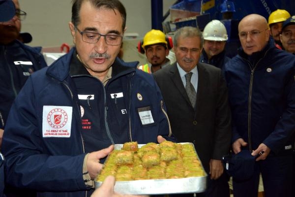 Bakan Dönmez'den Balıkesir'de bor müjdesi: Yeni fabrika açıyoruz