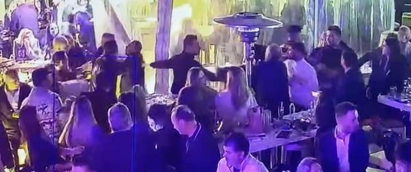 Belediye başkanına restoranda saldırı!