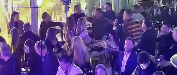 Belediye başkanına restoranda saldırı!