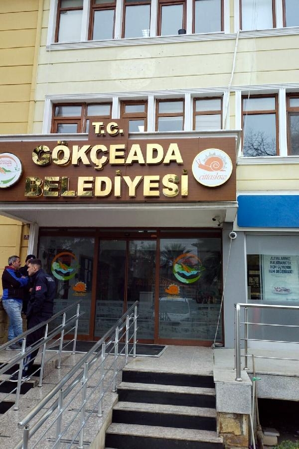 Belediyeye polis girdi! Başkan gözaltında