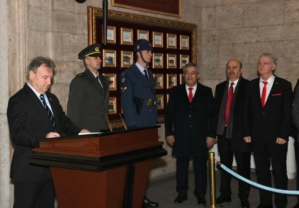 Bornova Belediye Başkanı, meclis üyeleri ve muhtarlar Ankara'da