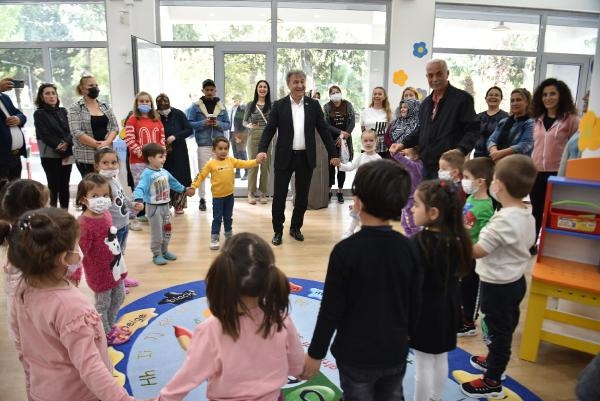 Bornova'nın 2 yeni çocuk aktivite merkezinde kayıtlar başladı