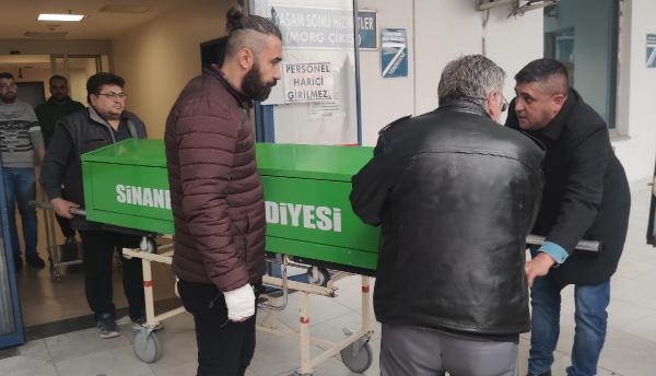 Eşini öldüren koca, daha önce de yüzüne ütü basmak istemiş