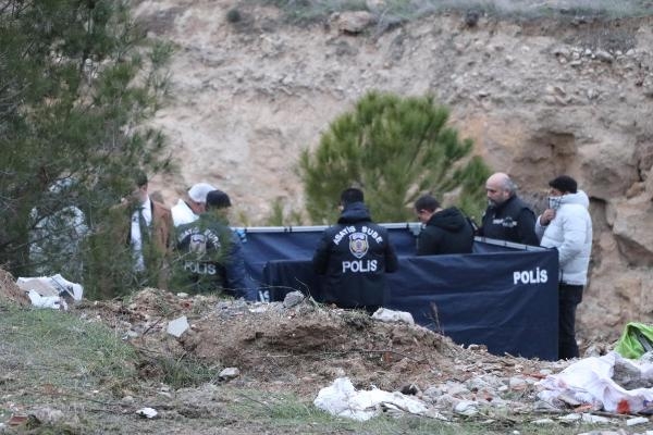 Eşini öldürüp, gömdüğünü canlı yayında itiraf eden eşi tutuklandı