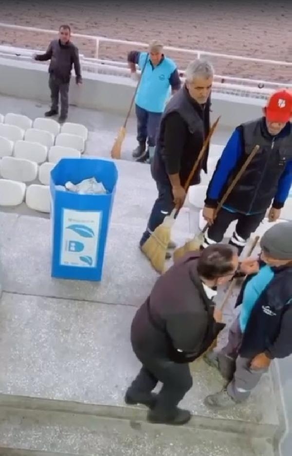 Hipodromda skandal! Temizlikçiye tokat