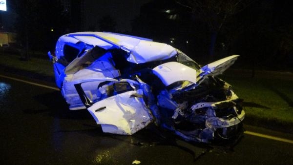 İzmir'de sağanak kazalara neden oldu