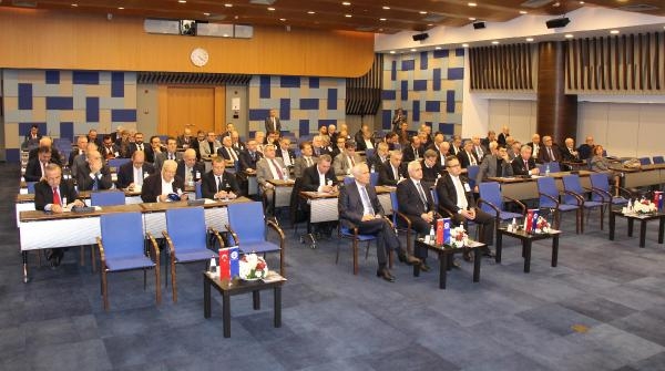 İzmir'de sanayi alanı için yer kalmadı