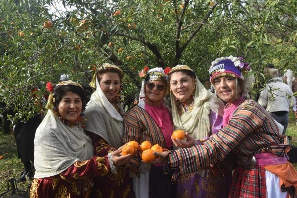Mandalina bahçelerini kendimiz imara açtık
