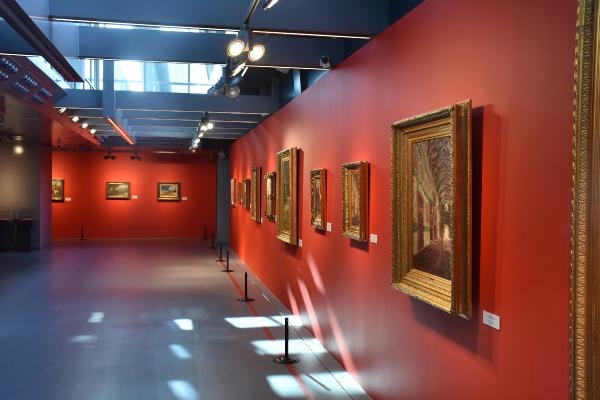 Ressam Dağ'ın eserleri Folkart Gallery'de sergide
