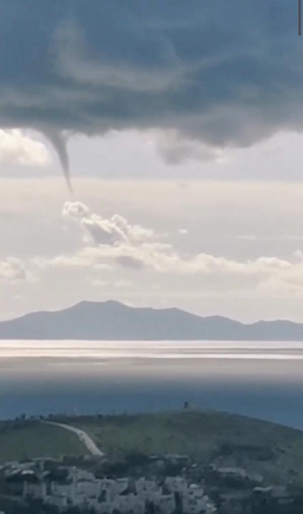 Bodrum'da aynı saatte hortum, dolu ve sağanak