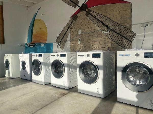 Çeşme'de depremzedelere çamaşırhane hizmeti