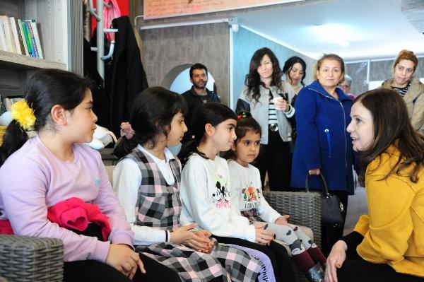 Depremzede çocuklar psikolog eşliğinde eğlendi