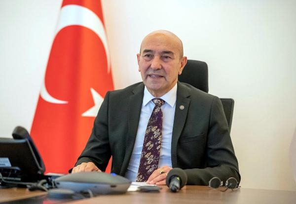İzmir'e sadece doğal yağış rejimi ile büyüyebilen bitkiler dikilecek