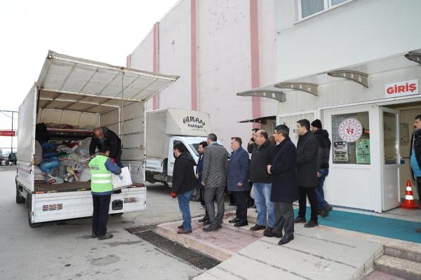 Şehzadeler'den 25 kişilik ekip deprem bölgesine uğurlandı