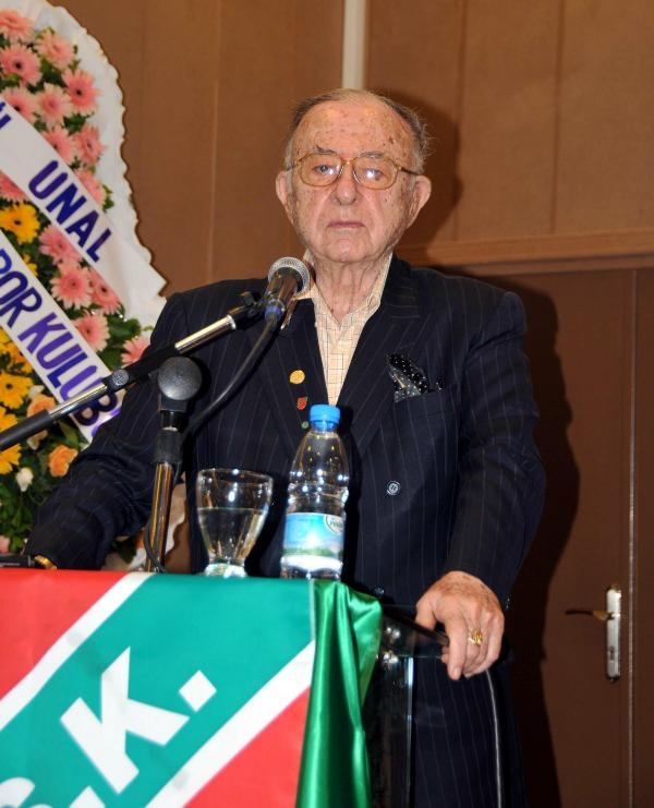 Selçuk Yaşar'a veda!