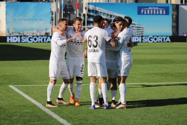 Altay, İstanbul'u sevdi