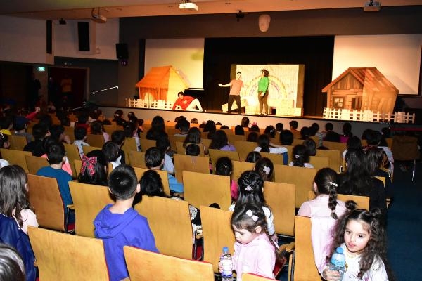 Balçova'da  27 Mart Dünya Tiyatro Günü kutlandı