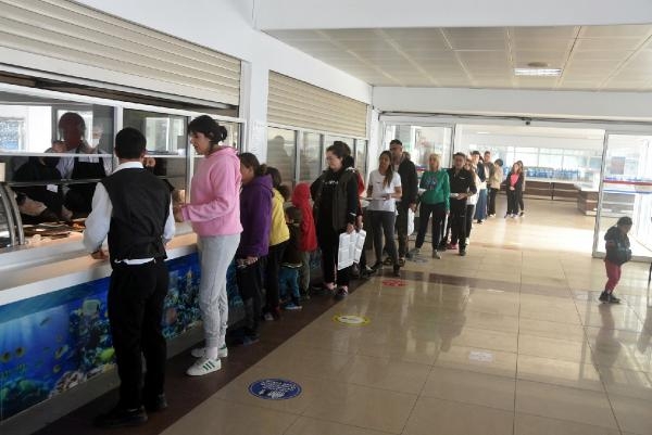 Bodrum'da 500 depremzede aile askeri kampa yerleştirildi