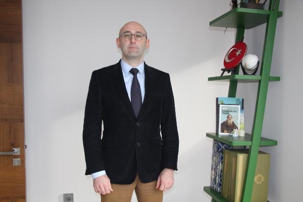 Deprem bölgesindeki bipolar bozukluk hastalarına ilaç desteği