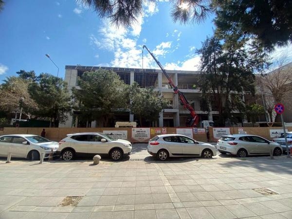 İzmir Atatürk İl Halk Kütüphanesi, 'Yaşayan Kütüphane' oluyor