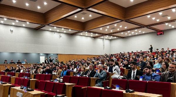 İzmir Gençlik Belediyesi kuruldu! Gençler kent yönetimine katılacak
