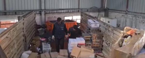 İzmir'de ele geçirilen 27 ton sahte ürün imha edildi