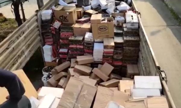 İzmir'de ele geçirilen 27 ton sahte ürün imha edildi