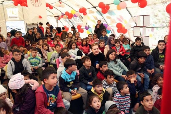 İzmir'den depremin vurduğu Malatya'ya iki ayrı su arıtma tesisi