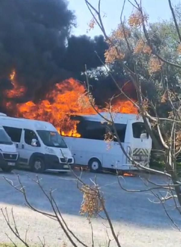 Korkulu anlar! İyi ki içinde çocuklar yoktu