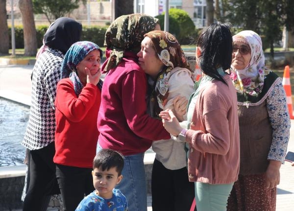 Liseli Ezgi'yi yaya geçidinde kamyonet ezdi