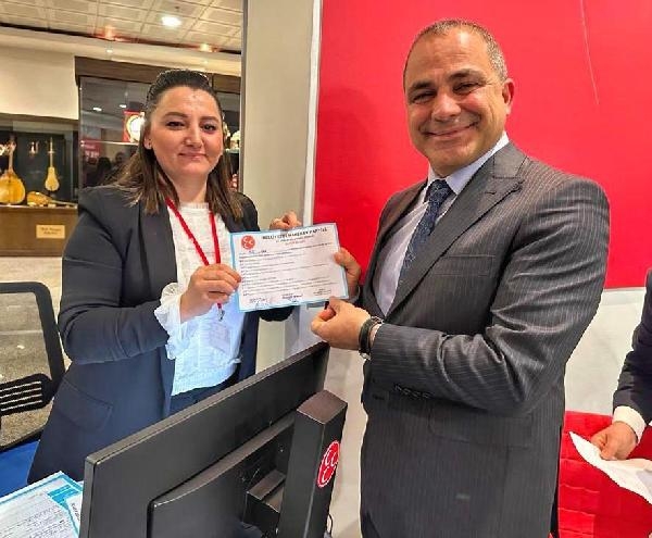 Milletvekili adaylığını açıklarken kalp krizi geçirdi