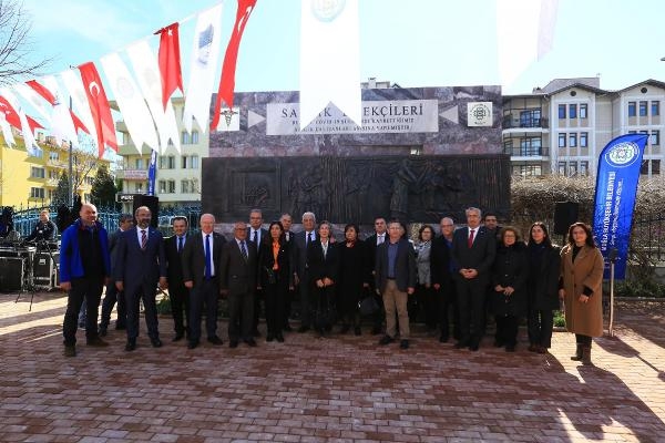 Muğla'da 'Sağlık Emekçileri Anıtı' açıldı