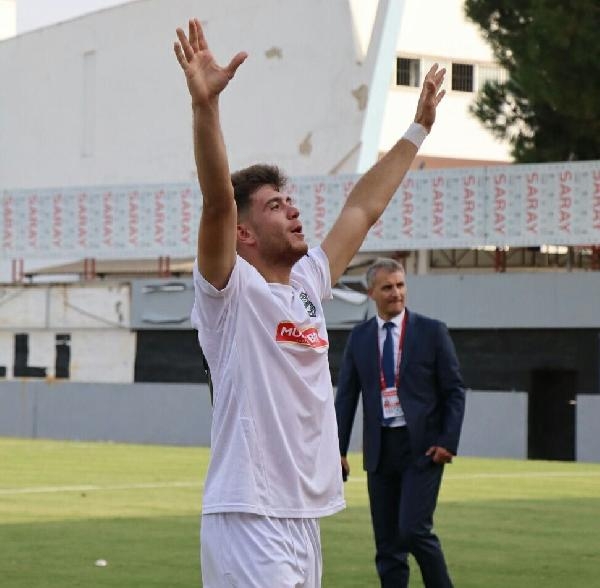 Nazilli'nin genç yıldızı Başakşehir'de