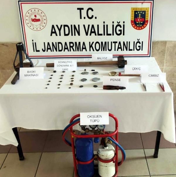 Sahte sikke üreten 3 kişi gözaltına alındı