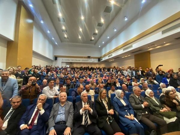 AK Parti İzmir İl Başkanlığı'nda devir teslim