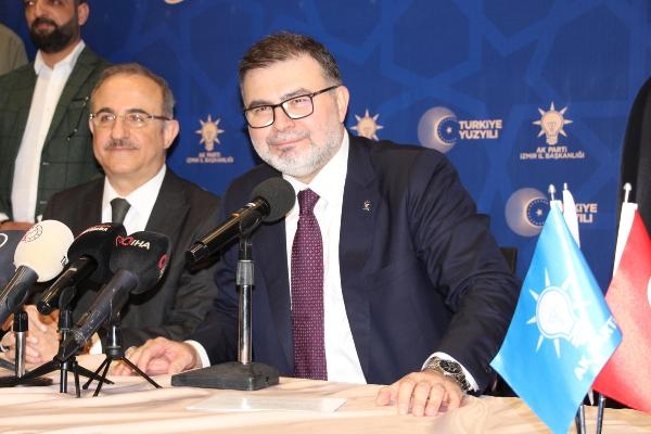 AK Parti İzmir İl Başkanlığı'nda devir teslim