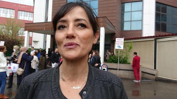 Bir okulun saçları kanser hastalarına peruk oldu