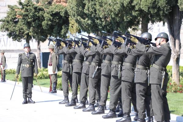Çanakkale Kara Savaşları'nın 108. yıl dönümünde şehitler anıldı