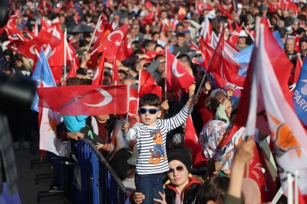 Ev hanımlarına emeklilik hakkı geliyor